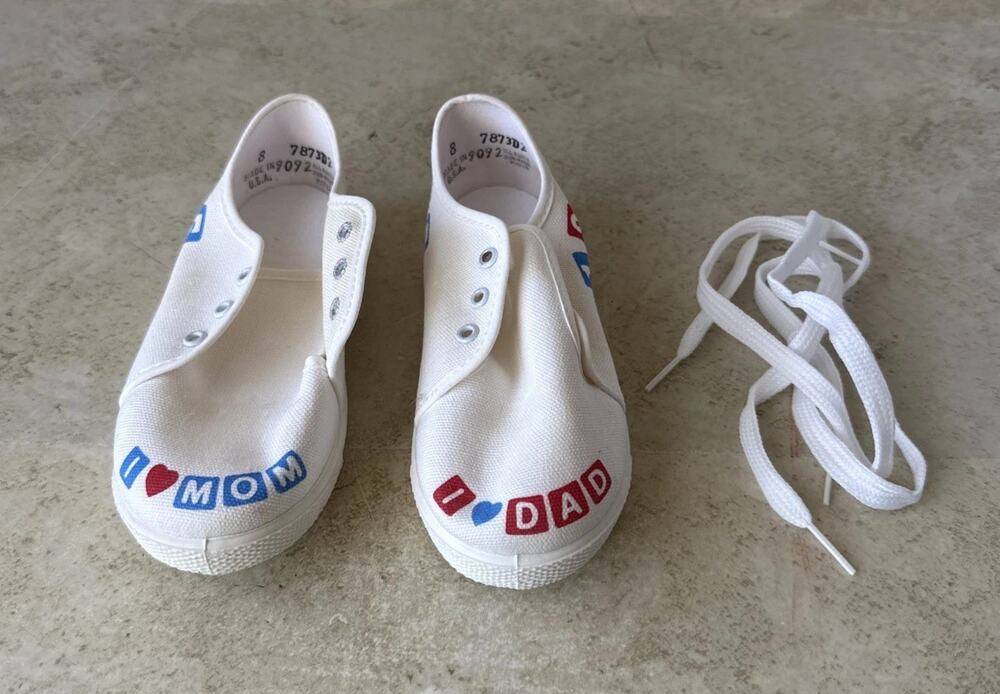 NOS RARE Vtg 70's 80's HUGGIES Diaper Baby Steps SNEAKERS PROMO Sz 8 I Heart Mom